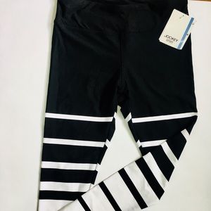 very stylish and comfortable for work out!